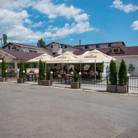 Seva Hotel Health Club Campina Kültér fotó